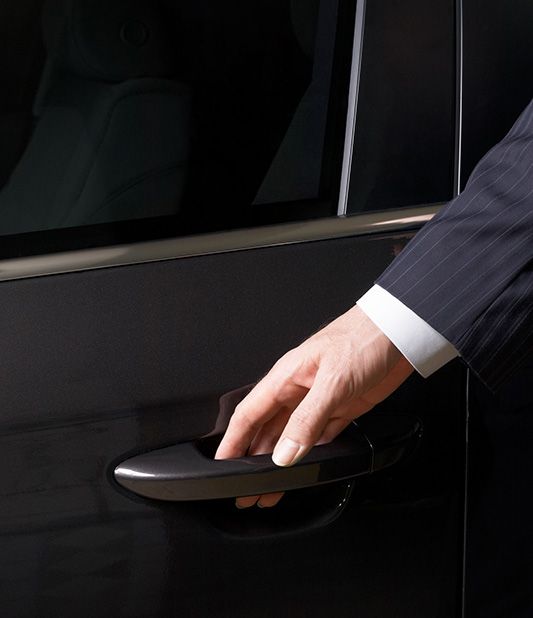 Avis Chauffeur Drive car hire