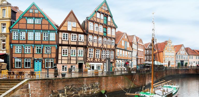 Fachwerkhäuser am Wasser