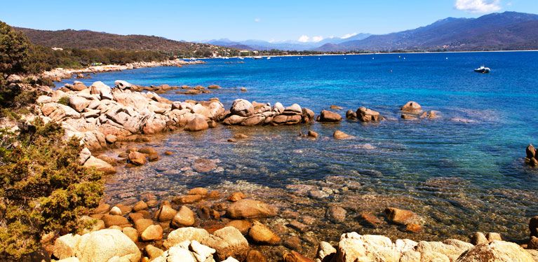 Plage rocheuse, Ajaccio
