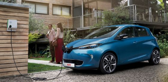 Hire an Zoe electric car with Avis