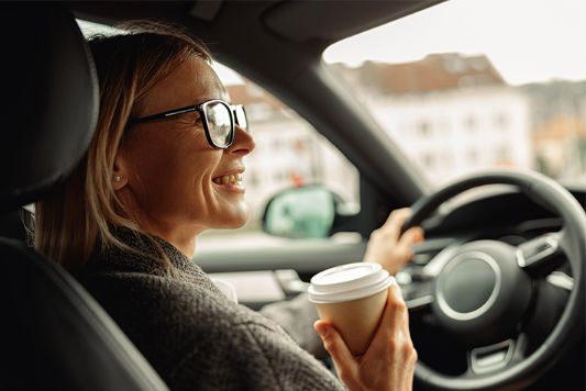 Bli med i vårt GRATIS lojalitetsprogram Avis Preferred