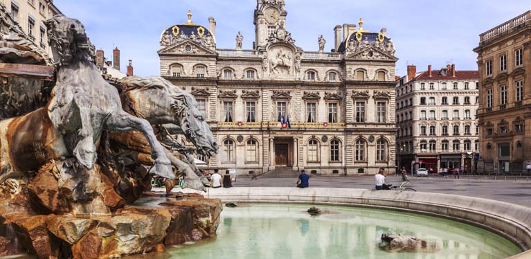 Location de voiture à Paris, Gare de Lyon