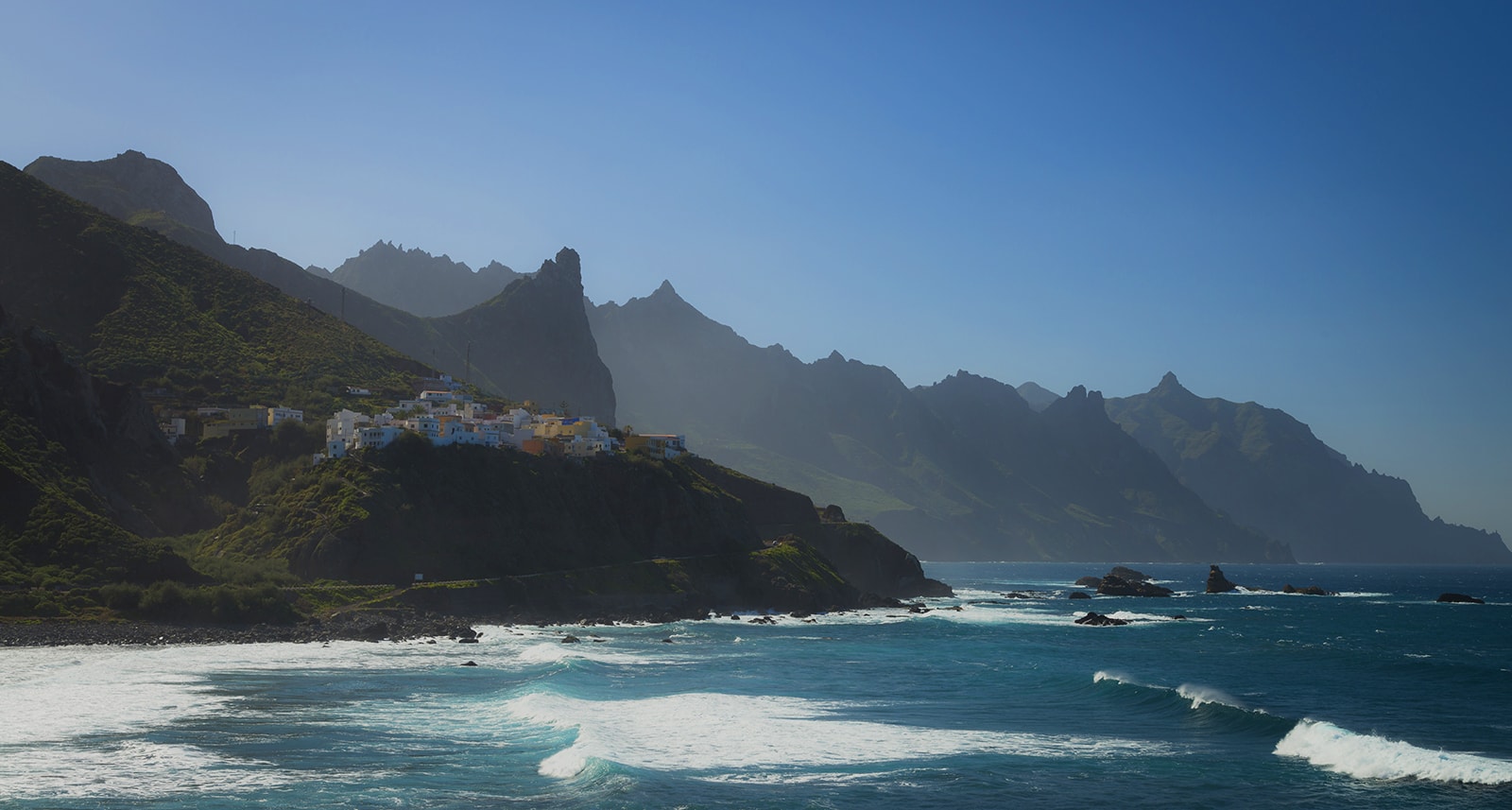 Trouvez votre voiture de location à l'aéroport de Tenerife Sud, la route vous attend