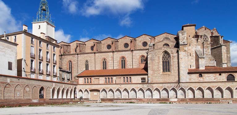 Car hire from Perpignan Airport with Avis