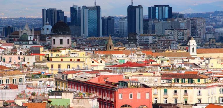 Noleggio auto alla Stazione Ferroviaria di Napoli