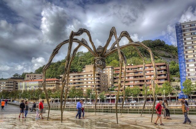 Explore Bilbao by foot before driving to the coast