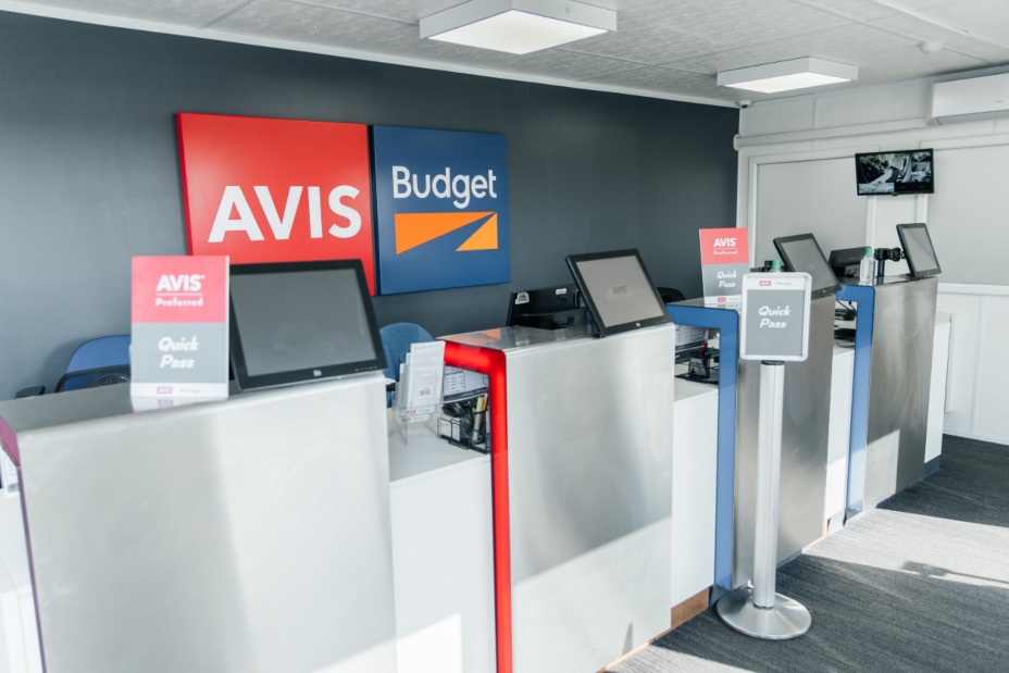 Car Hire Birmingham Airport with Avis