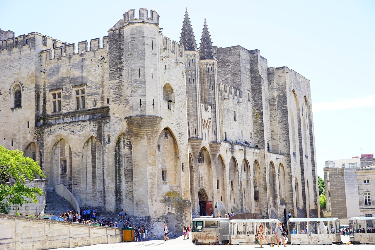 Autovermietung Avignon TGV-Bahnhof