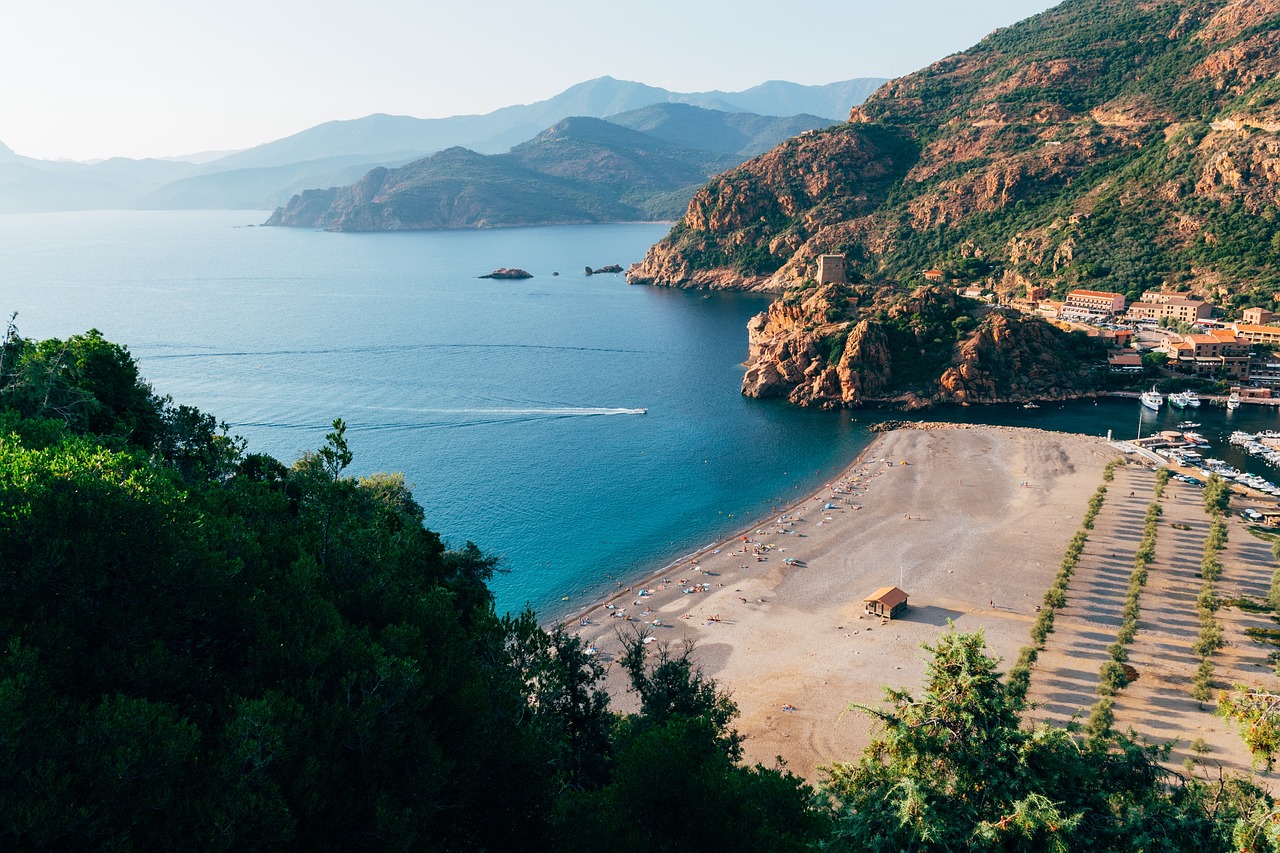 Location de voiture à l’aéroport de Calvi