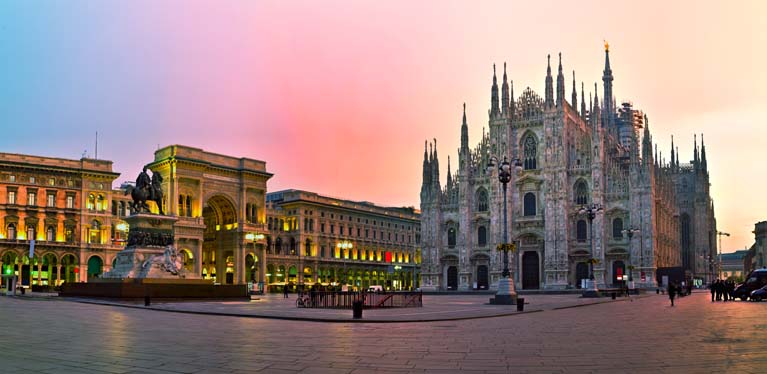 autonoleggio a Milano: scopri piazza Duomo