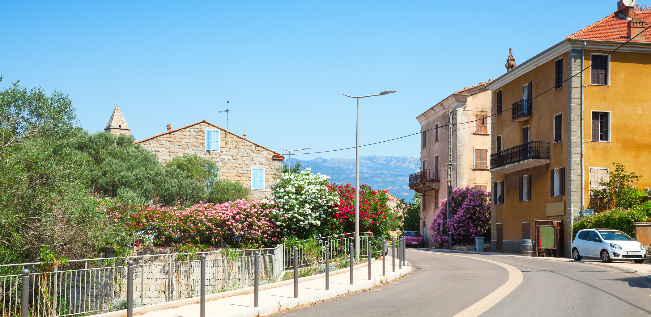 Figari Córcega alquiler de coches